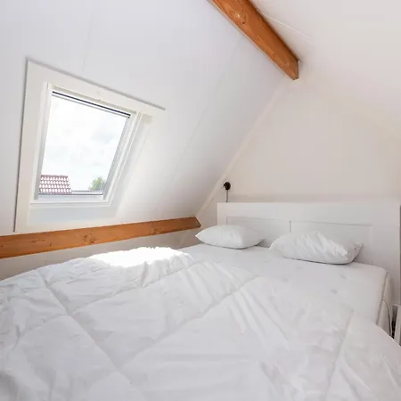 In With Garden Дом отдыха Коксейде